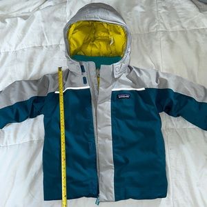 Patagonia snow pile RUNS BIG